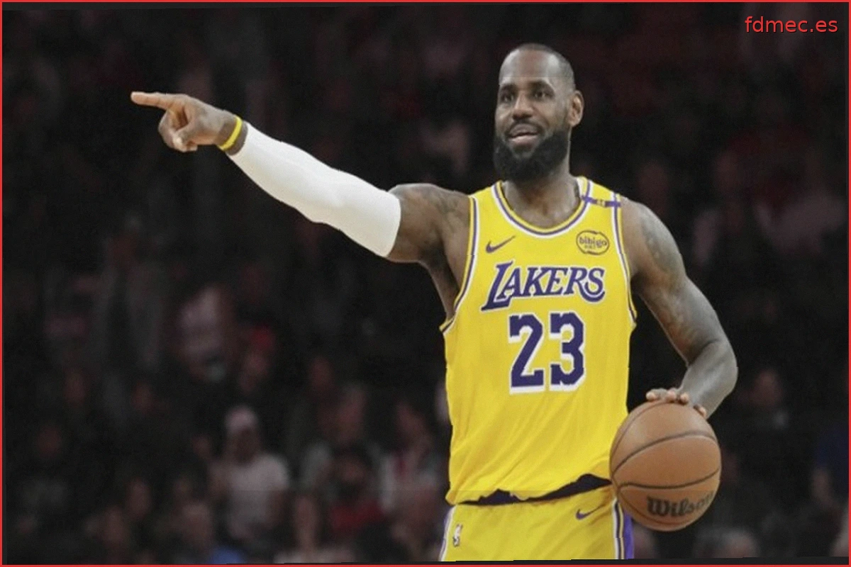 La Agencia Libre de LeBron James Alcanza la Etapa de Notas de Voz